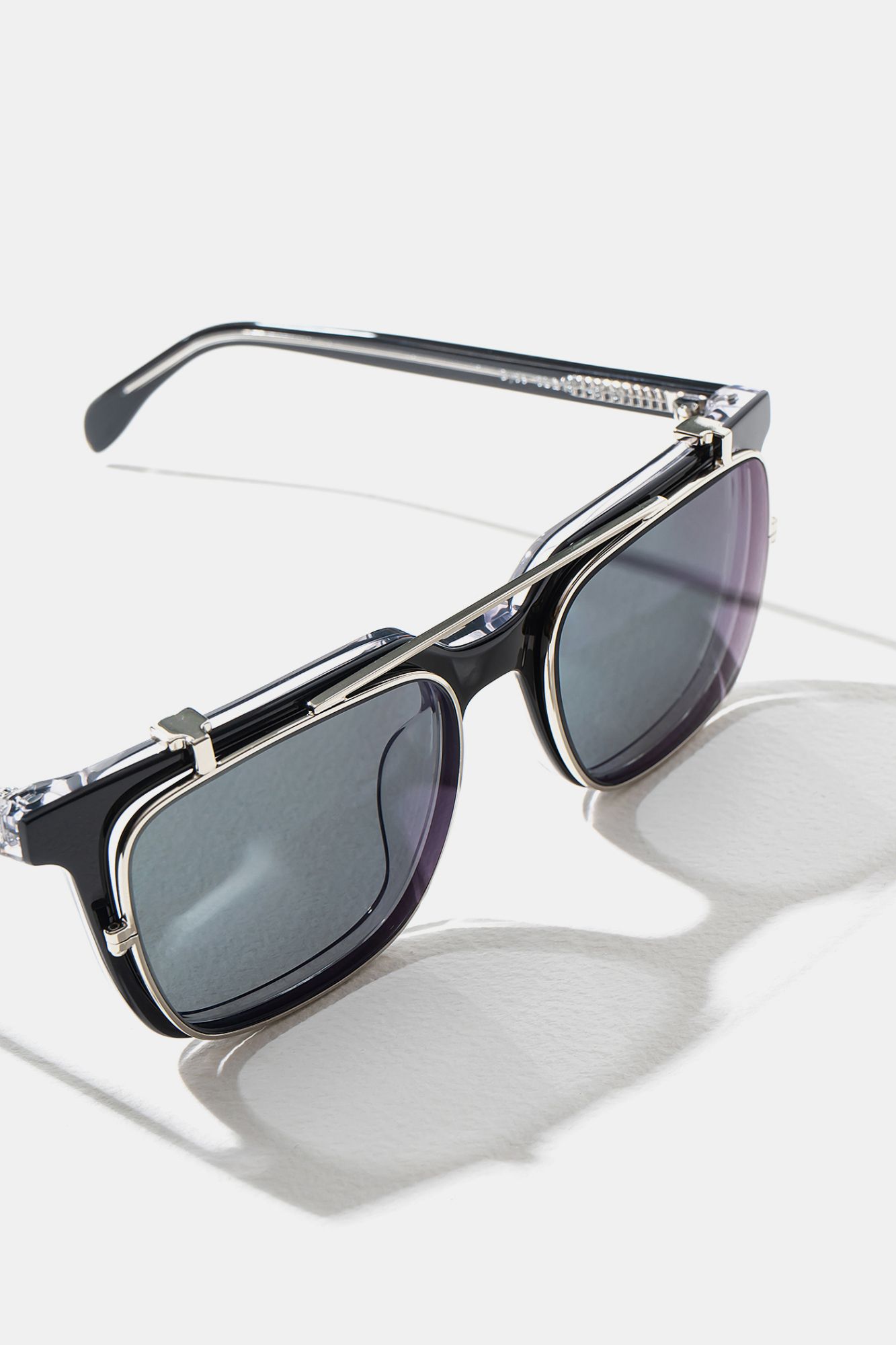 Dyce Clipon Black
