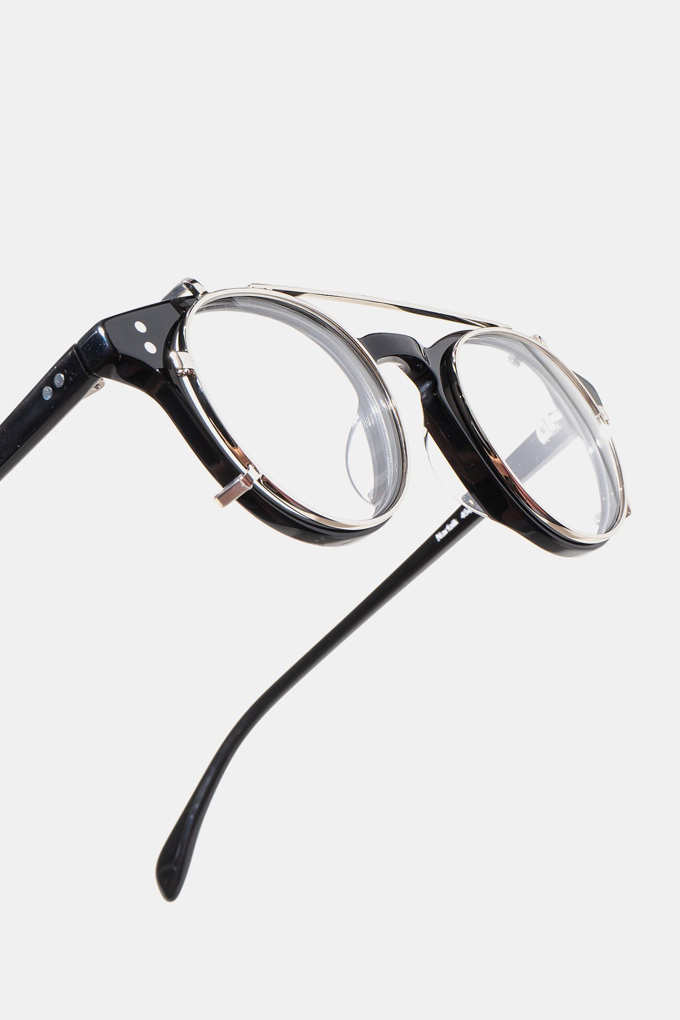 Norfolk Clipon Black