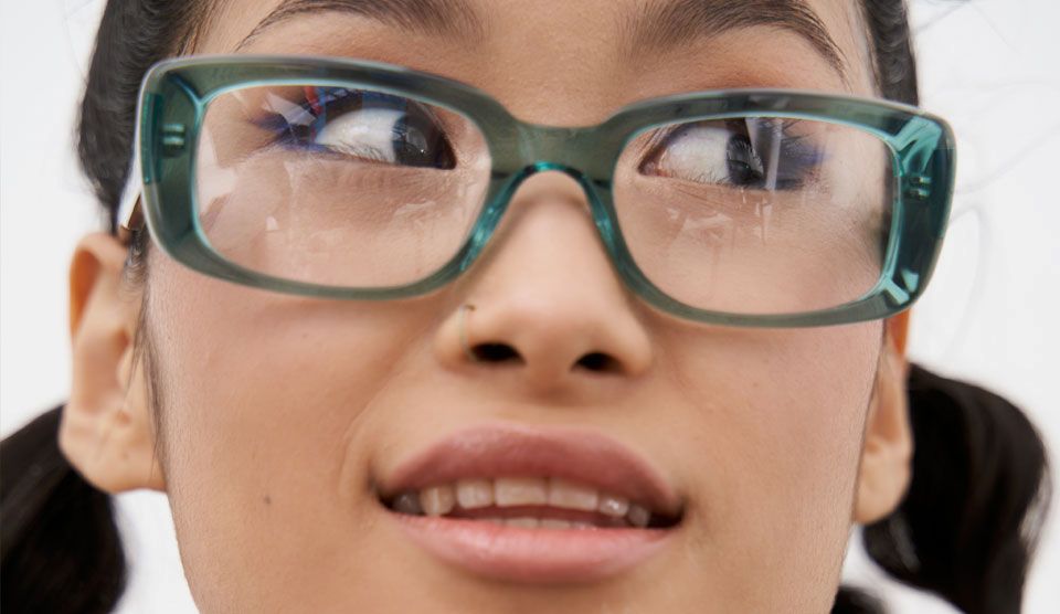 Как подобрать цвет оправы