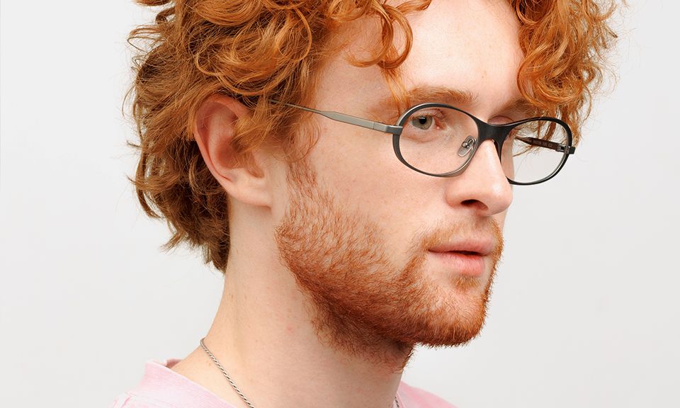 Осень и здоровье глаз: почему устают глаза в сезон короткого дня — сухой воздух, отопление, экранное зрение + какие очки помогают.