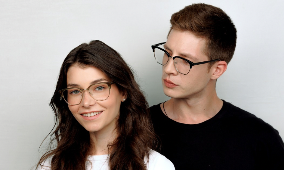 Прогрессивные и офисные очки: различия, какие, кому и когда подойдут.