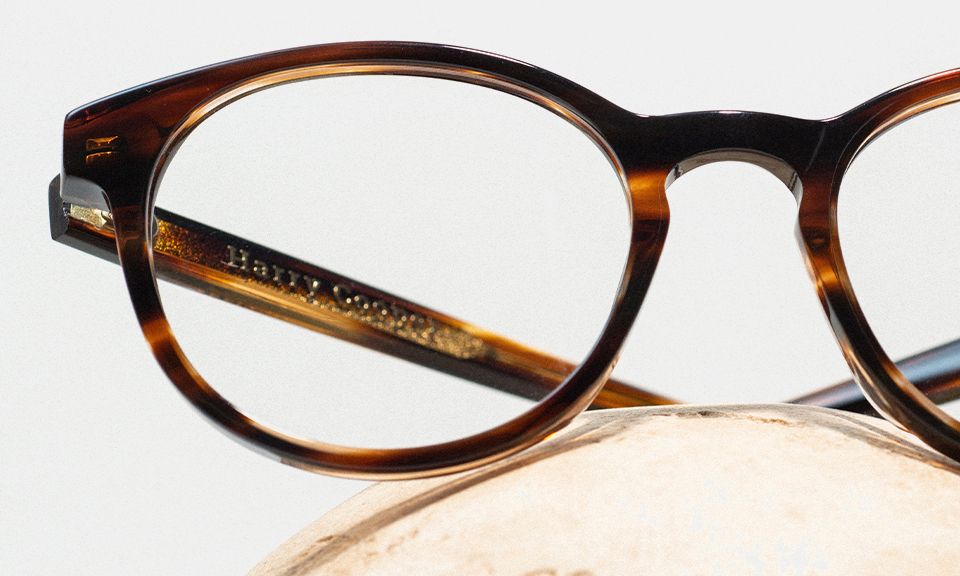 Почему мы выбираем итальянский ацетат для наших оправ?