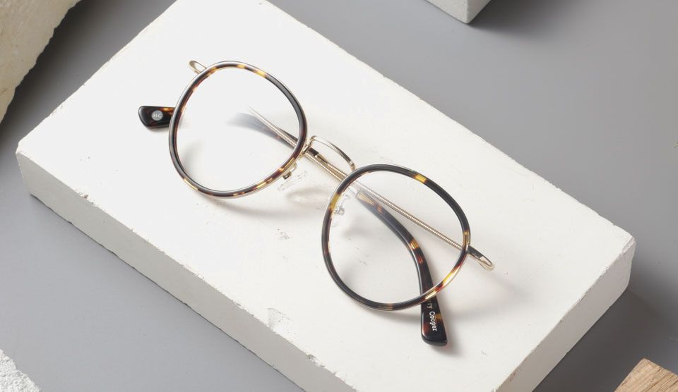 Чистые очки – залог безопасности зрения, или как правильно ухаживать за очками?