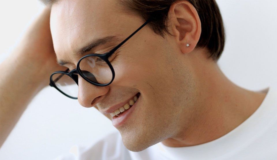 Простые упражнения для улучшения зрения