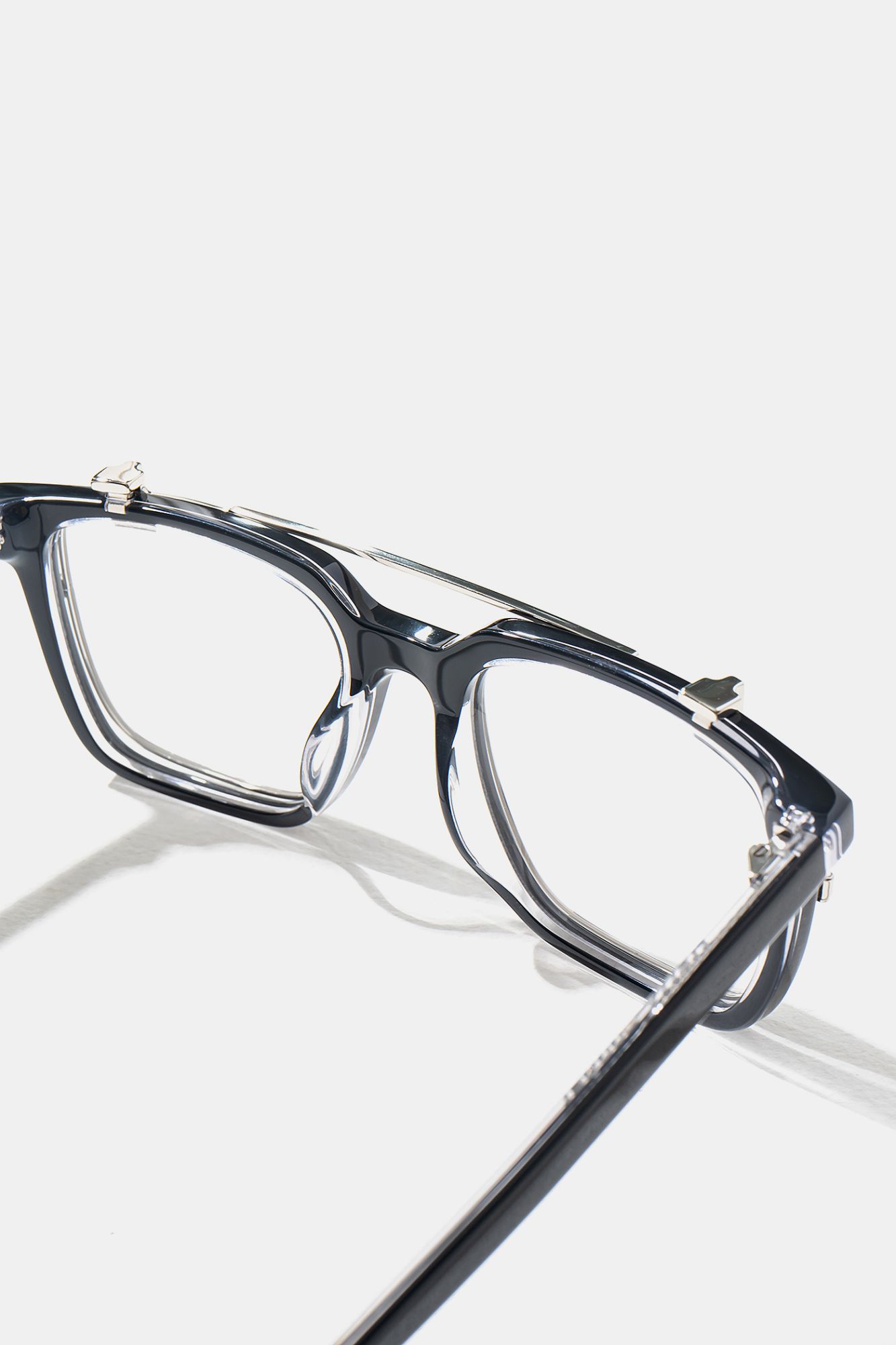 Dyce Clipon Black