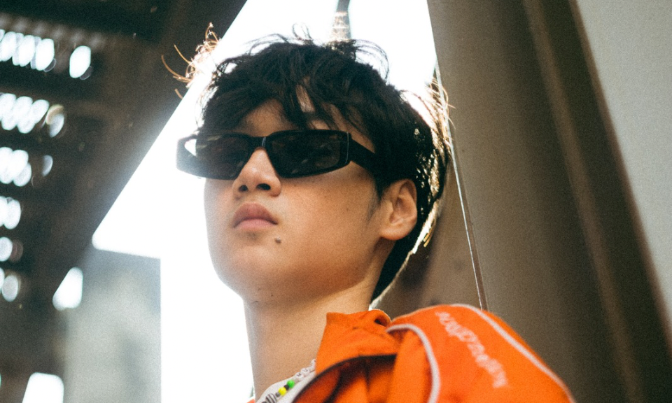 Очки в азиатском стиле