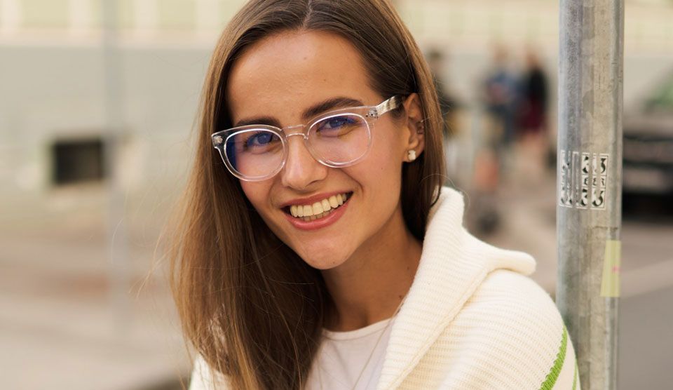 Можно ли носить очки с линзами одновременно