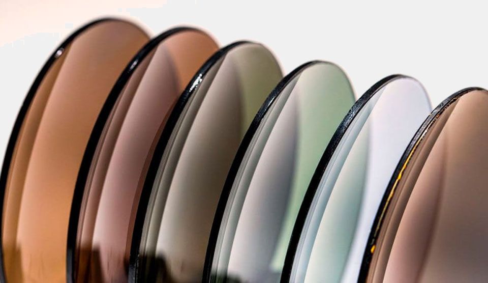 Что такое фотохромная линза?